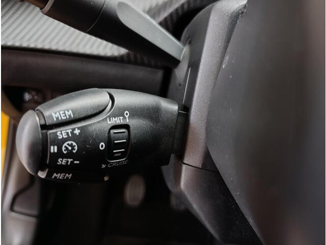 Peugeot 208 1.2 PureTech Active Pack AIRCO | LMV | CV OP AFSTAND | NAVI | PDC | CRUISE CONTROL