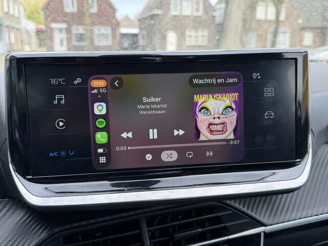 Peugeot 208 1.2 Hybrid 110 e-DCS6 Style * Automaat * * Navighatie & Spotify via Apple Carplay / Android Auto geheel dtaadloos * Airco * Cruise Control * Parkeersensoren * Vingerhoets; Vierde Generatie Eersteklas Service. Al meer dan 100 jaar een begrip in de Brabant