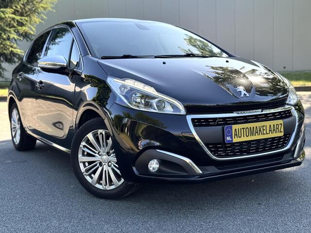 Peugeot 208 1.2 Puretech Allure NAVI PANO SFEER CARPLAY