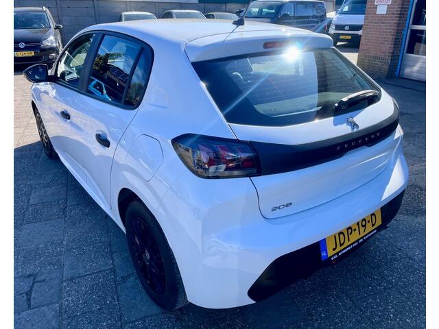 Peugeot 208 1.2 PURETECH LIKE NAVIGATIE MULTIFUNC STUUR.