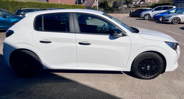 Peugeot 208 1.2 PURETECH LIKE NAVIGATIE MULTIFUNC STUUR.