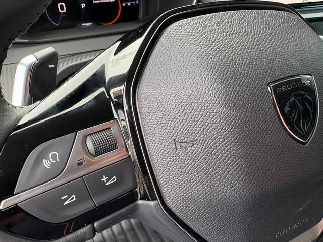 Peugeot 208 1.2 HYBRID 110 e-DCS6 CarPlay, Virtual, LED, *181km*