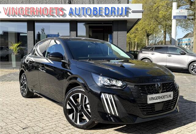 Peugeot 208 100 Pk Benzine * Sportieve Allure * Navigatie & Spotify draadloos via Apple Carply / Android Auto op groot Touch Screen scherm * L.M. Velgen * Parkeersensoren * Climate & Cruise Control * Vingerhoets; Vierde Generatie Eersteklas Service. Al meer dan 100 j