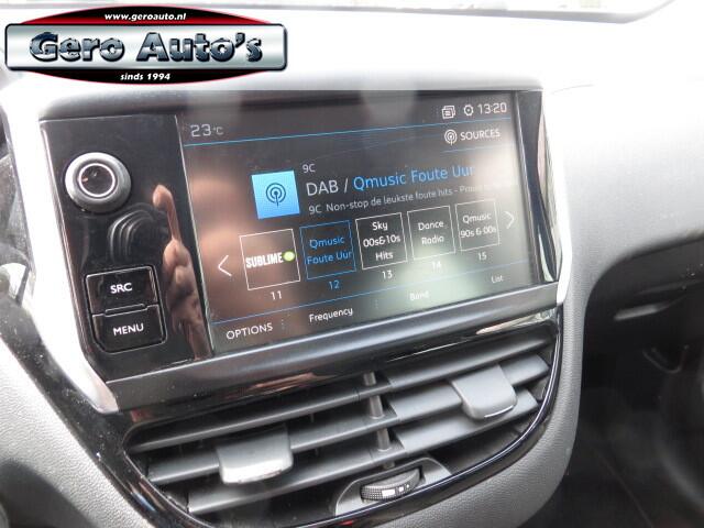 Peugeot 208 1.2 PureTech Active 5 drs nl-auto ,airco cruise control navigatie dab + etc