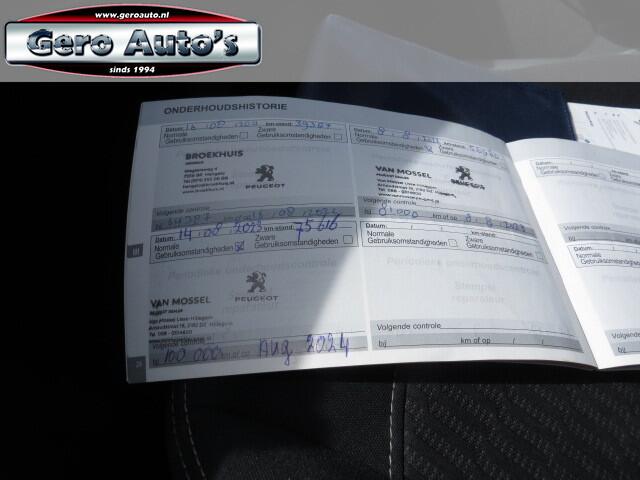 Peugeot 208 1.2 PureTech Active 5 drs nl-auto ,airco cruise control navigatie dab + etc