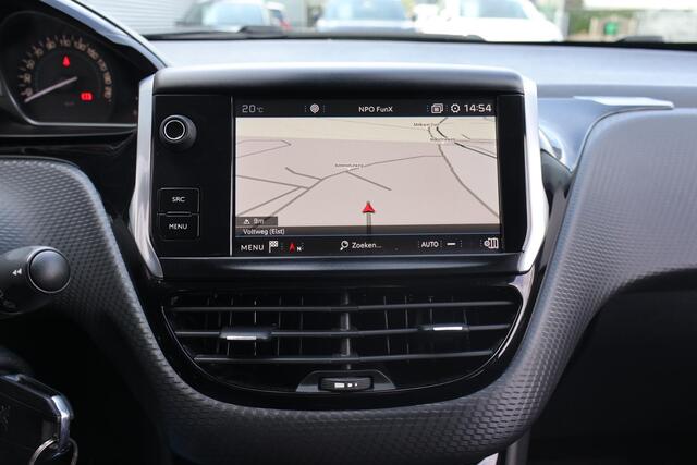 Peugeot 208 1.2 Blue Lease Allure 2e Eigenaar | Volledig Onderh | NAP | BTW | Pano | Navi | Carplay | Climate | LED | Cruise | DAB | Start/Stop | Hill-Hold | PDC