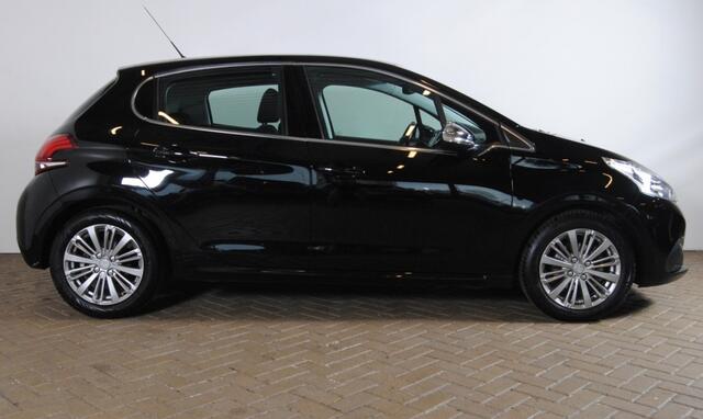 Peugeot 208 1.2 PureTech GT-line | AppleCarplay| Trekhaak| Navigatie| Airco