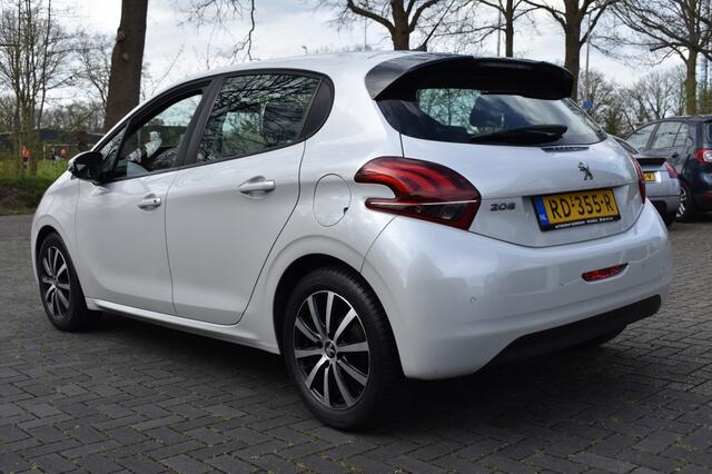 Peugeot 208 1.2 PureTech. Blue Lion NAVI CRUISE PDC CARPLAY