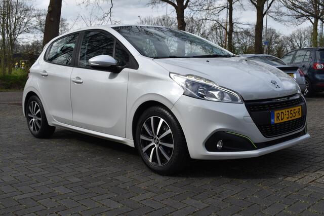 Peugeot 208 1.2 PureTech. Blue Lion NAVI CRUISE PDC CARPLAY