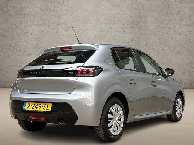 Peugeot 208 1.2 PureTech Sport (APPLE CARPLAY, NAVIGATIE, CRUISE, SPORTSTOELEN, LANE ASSIST, BLUETOOTH, NIEUWSTAAT)