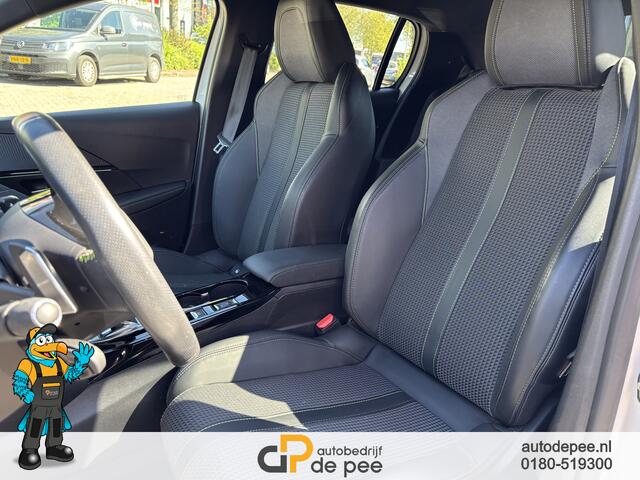 Peugeot 208 1.2 PureTech Allure Pack GARANTIE/GT-LINE/CRUISE/CLIMA/CARPLAY/TREKHAAK/CAMERA/LICHTMETAAL/KEYLESS rijklaarprijs!