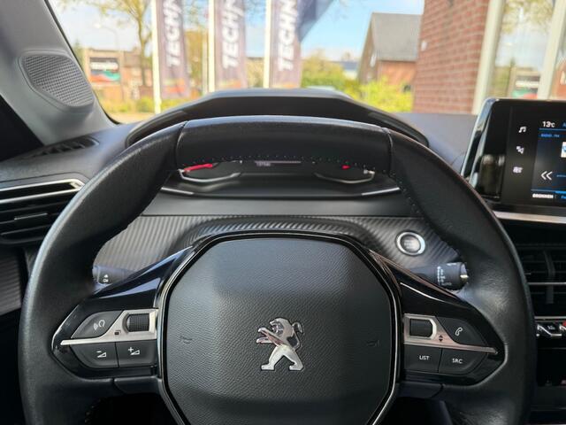 Peugeot 208 1.2 PureTech Allure CAMERA / LED / 1/2 LEER / CARPLAY / ANDROID