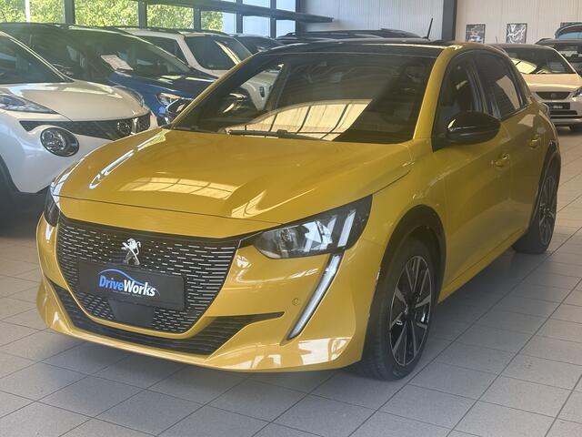 Peugeot 208 1.2 PureTech GT-Line | Carplay | Cruise & Climate control | PDC | Interesse in een bezichtiging of proefrit, bel of app met 06-24282842 / 06-42130156