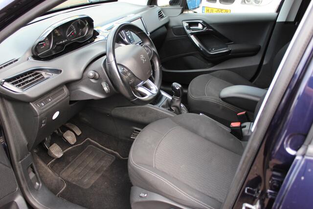 Peugeot 208 1.2i "Active" Airco - Cruise - 5 deurs !!! 82 Pk