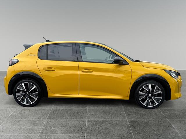 Peugeot 208 GT 1.2 Turbo 130pk EAT8 | 3D i-COCKPIT® | PANODAK | TWO-TONE! | 180° CAMERA | APPLE CARPLAY / ANDROID AUTO |