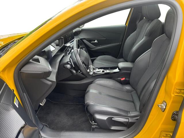 Peugeot 208 GT 1.2 Turbo 130pk EAT8 | 3D i-COCKPIT® | PANODAK | TWO-TONE! | 180° CAMERA | APPLE CARPLAY / ANDROID AUTO |
