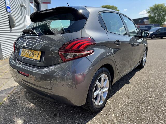 Peugeot 208 1.2 PureTech Blue Lion