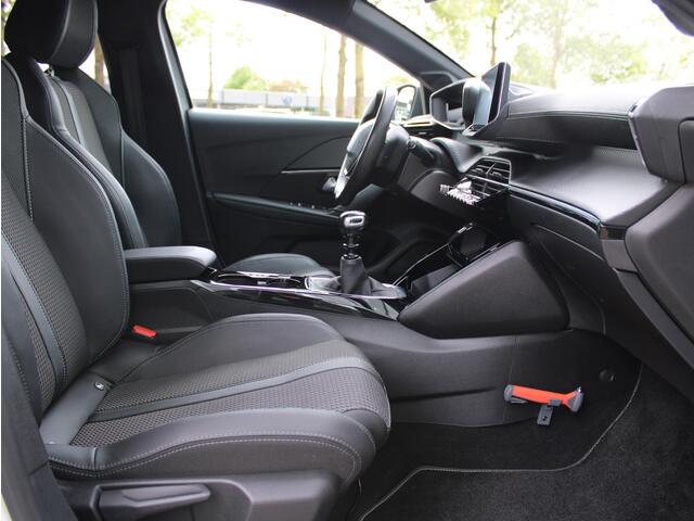 Peugeot 208 1.2 PureTech GT | Navi / Camera / Climate