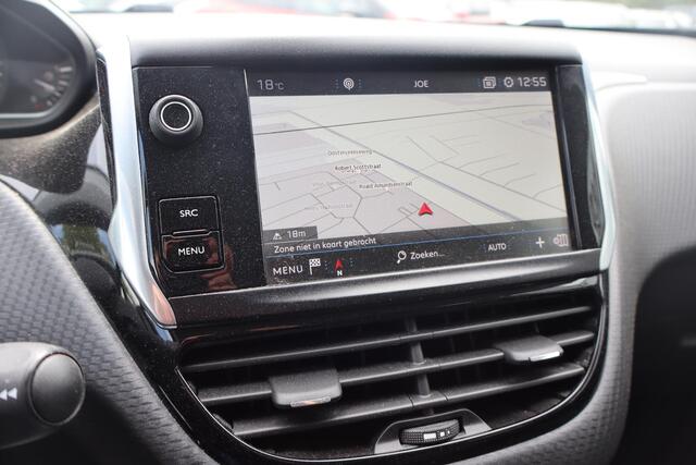 Peugeot 208 1.2 PureTech Allure | Cruise control | Climate control | Navigatie | PDC achter