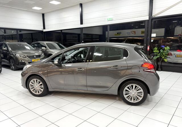 Peugeot 208 1.2 PT BL Executive Bovag Garantie Navi