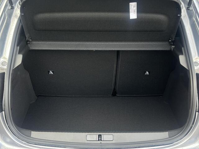 Peugeot 208 Hybrid 145 e-DCS6 GT | Parkeercamera/-sensoren (voor/achter) | Keyless Entry/Start | Dodehoek | Sfeerverlichting | Climate Control | Draadloze telefoonlader | Apple Carplay/Android Auto | Adaptive Cruise Control |