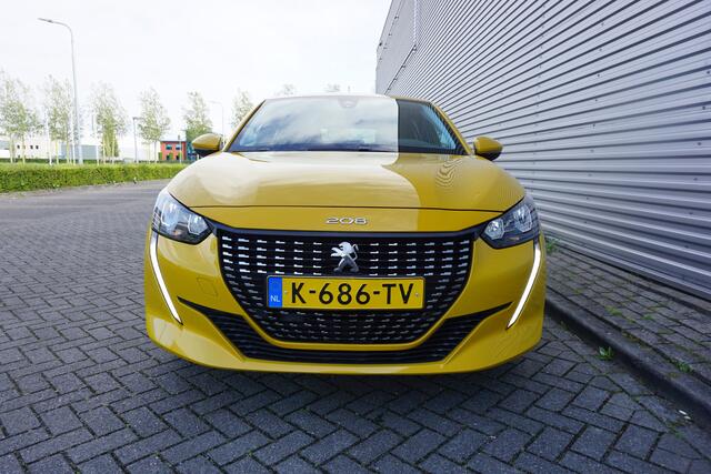 Peugeot 208 1.2 PureTech Blue Lease Active Climate / Navi / Cruise / Parkeers. / CARPLAY / Elektr. ramen / Lm velgen / NAP