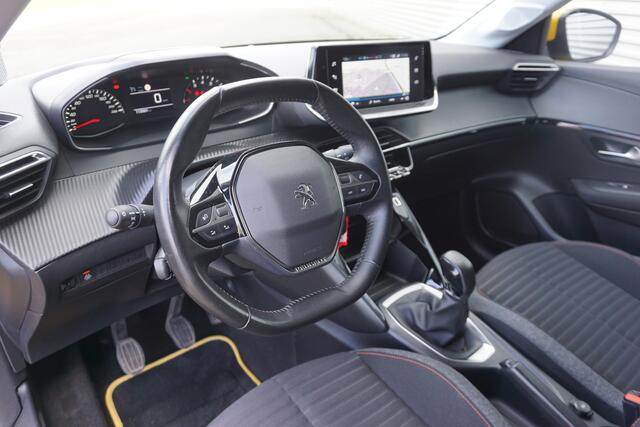 Peugeot 208 1.2 PureTech Blue Lease Active Climate / Navi / Cruise / Parkeers. / CARPLAY / Elektr. ramen / Lm velgen / NAP