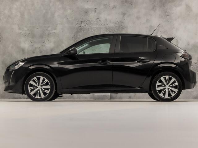 Peugeot 208 1.2 PureTech Sport Automaat (APPLE CARPLAY, PARKEERSENSOREN, GETINT GLAS, SPORTSTOELEN, CRUISE, LANE ASSIST, NIEUWSTAAT)