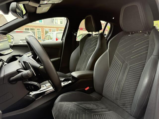 Peugeot 208 1.2 Hybrid 145 e-DCS6 GT | Full LED | Achteruitrijcamera | ALcantara interieur | Stoelverwarming | Privacy Glass