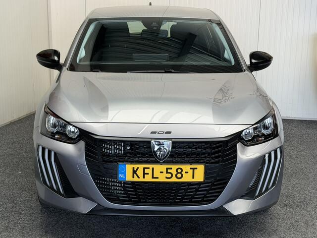 Peugeot 208 1.2 STYLE 100PK MODEL 2025 NAVIGATIE CRUISE CONTROL APPLE CARPLAY/ANDROID AIRCO BLUETOOTH TELEFOON RIJSTROOKSENSOREN PDC ZEER MOOI !!