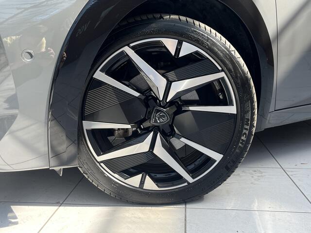 Peugeot 208 Hybrid 145 e-DCS6 GT | Keyless | Adaptive Cruise Control | Camera voor + achter | Carplay/Android Auto |