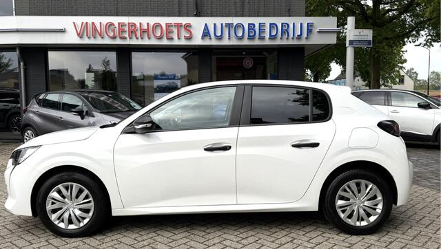 Peugeot 208 Benzine 5-deurs 1.2 * Airco * Cruise Control * DAB Radio * Wit * Vingerhoets; Vierde Generatie Eersteklas Service. Al meer dan 100 jaar een begrip in de Brabantse Kempen