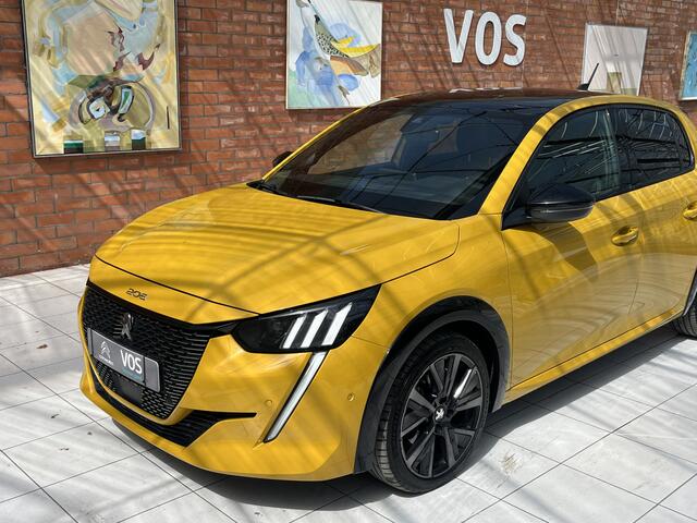 Peugeot 208 PureTech 100 GT | Panoramadak | Keyless | Adaptive Cruise Control | Stoelverwarming |