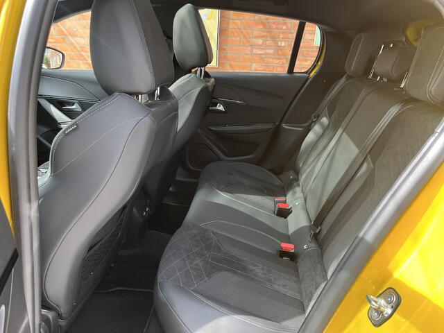 Peugeot 208 PureTech 100 GT | Panoramadak | Keyless | Adaptive Cruise Control | Stoelverwarming |