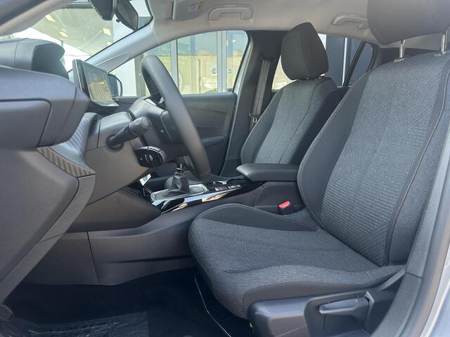 Peugeot 208 1.2 Turbo 100 Business | Navigatie | Parkeercamera/-sensoren | Apple Carpay/Android Auto | Full LED | Cruise Control | DAB | Airco | Getint glas |