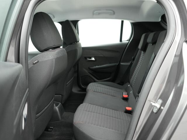 Peugeot 208 1.2 PureTech Active Pack | Apple carplay | Connected services | Parkeersensoren achter | Cruise control | Bluetooth |