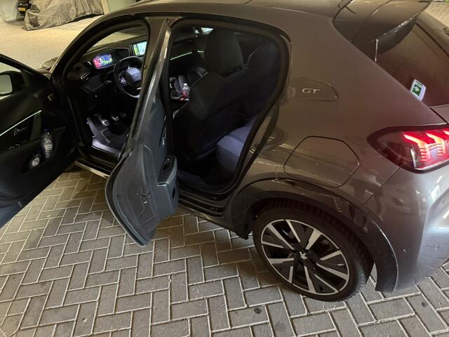 Peugeot 208 1.2 PT 100 GT