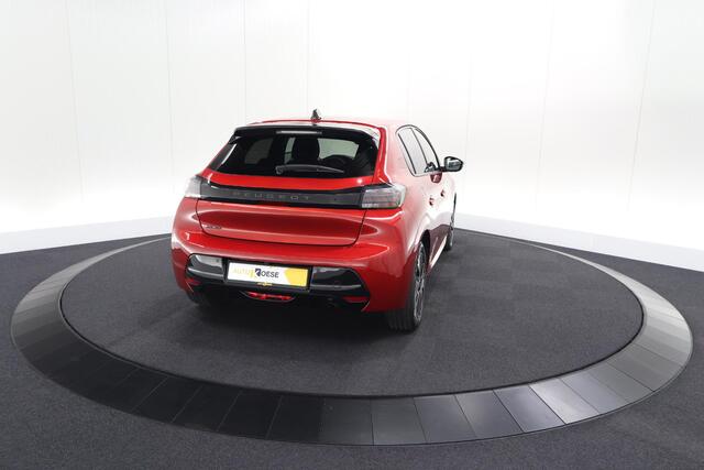 Peugeot 208 Puretech 100 Allure | Camera | Navigatie | Parkeersensoren | Apple Carplay