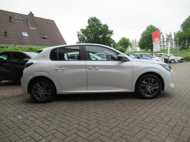 Peugeot 208 1.2 PureTech 100pk Active | Airco | Android Auto | Parkeersensoren | Incl. BOVAG Garantie | Bluetooth | DAB Radio |