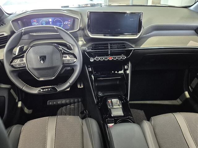 Peugeot 208 1.2 Hybrid 145 e-DCS6 GT | Automaat | Camera Voor en Achter | Navigatie | Keyless Entry en Start | Draadloze Telefoonlader | Gave Kleur!!
