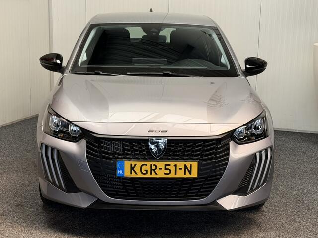Peugeot 208 1.2 STYLE 100PK MODEL 2025 NAVIGATIE CRUISE CONTROL APPLE CARPLAY/ANDROID AIRCO BLUETOOTH TELEFOON RIJSTROOKSENSOREN PDC ZEER MOOI !!