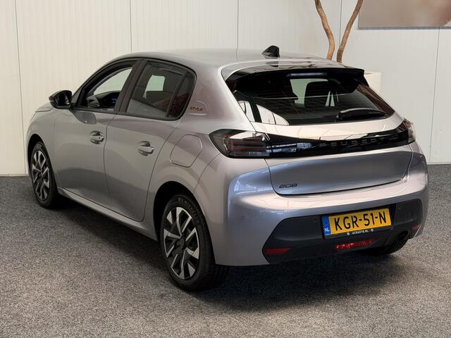 Peugeot 208 1.2 STYLE 100PK MODEL 2025 NAVIGATIE CRUISE CONTROL APPLE CARPLAY/ANDROID AIRCO BLUETOOTH TELEFOON RIJSTROOKSENSOREN PDC ZEER MOOI !!