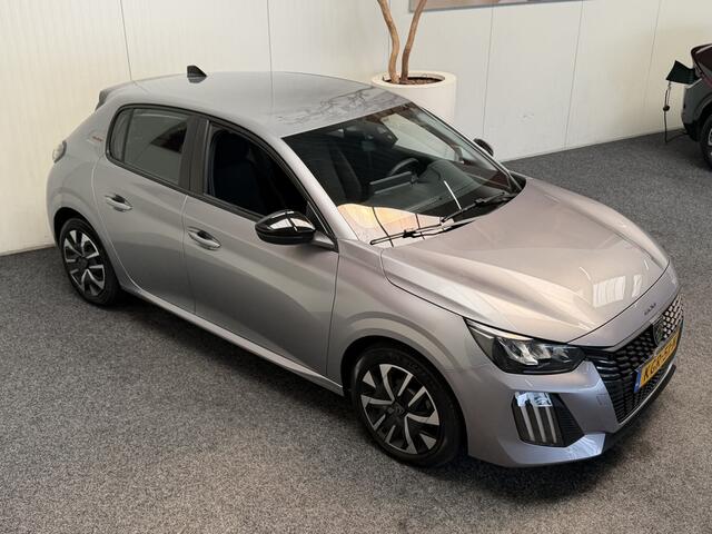 Peugeot 208 1.2 STYLE 100PK MODEL 2025 NAVIGATIE CRUISE CONTROL APPLE CARPLAY/ANDROID AIRCO BLUETOOTH TELEFOON RIJSTROOKSENSOREN PDC ZEER MOOI !!