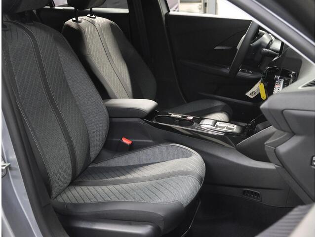 Peugeot 208 Hybrid 100 e-DCS6 Allure | Camera Voor/Achter | Dodehoekdetectie | ClimateControl | Navigatie | CruiseControl | AppleCarPlay/AndroidAuto | Keyless Start |