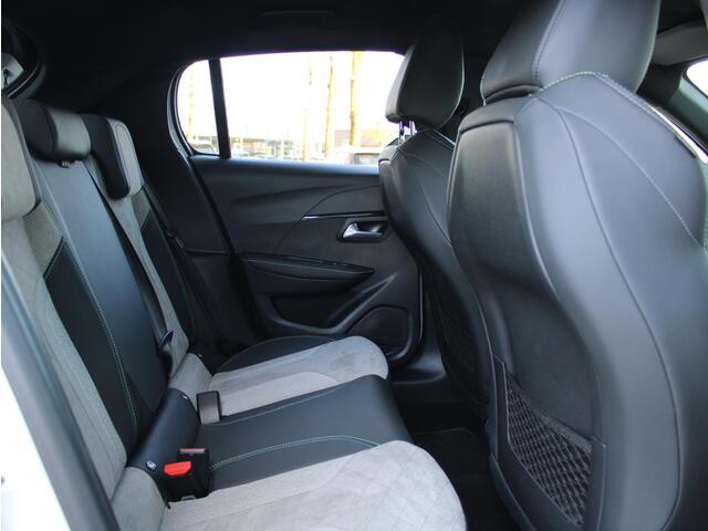 Peugeot 208 1.2 PureTech GT Pack | Navi / Camera / Climate