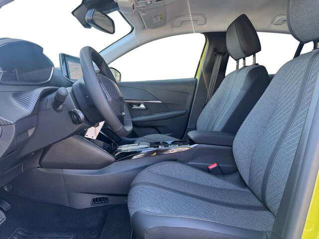 Peugeot 208 1.2 Hybrid 110 e-DCS6 Allure | NAVIGATIE | CARPLAY | 360 VISION PACK | DODEHOEKBEW.