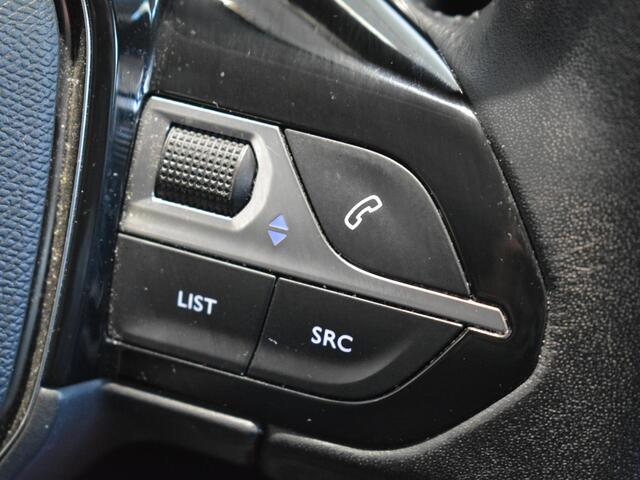 Peugeot 208 1.2 PureTech Allure Pack | 100pk | Navigatie | 3D i-Cockpit | Climate Control | Keyless Start & Entry |