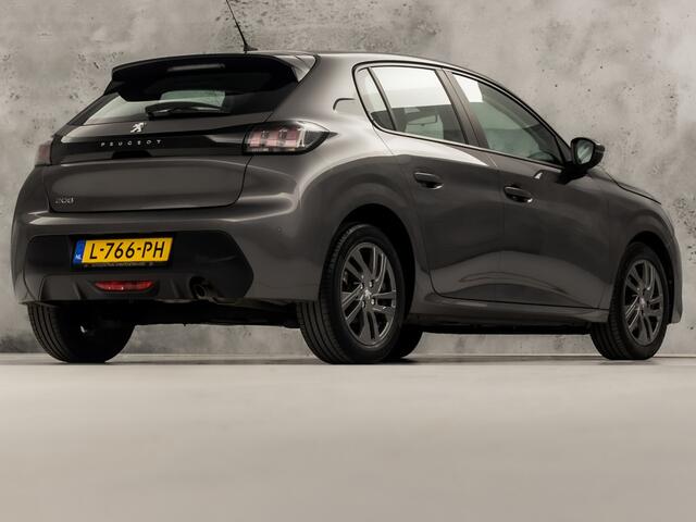 Peugeot 208 1.2 PureTech Sport 101Pk (APPLE CARPLAY, NAVIGATIE, CRUISE, PARKEERSENSOREN, SPORTSTOELEN, LM VELGEN, LANE ASSIST, NIEUWE APK, NIEUWSTAAT)