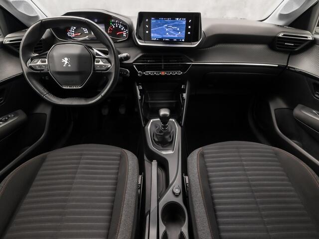Peugeot 208 1.2 PureTech Sport 101Pk (APPLE CARPLAY, NAVIGATIE, CRUISE, PARKEERSENSOREN, SPORTSTOELEN, LM VELGEN, LANE ASSIST, NIEUWE APK, NIEUWSTAAT)