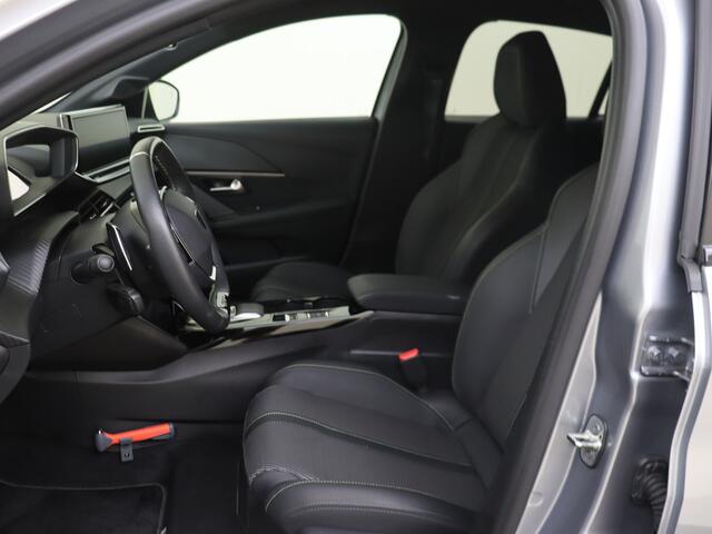 Peugeot 208 1.2 Hybrid 145 e-DCS6 GT | Navigatie | Carplay | Camera | Adapt. Cruise |